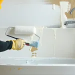 découvrez des techniques efficaces pour rénover ou repeindre votre baignoire et lui redonner un aspect neuf facilement.