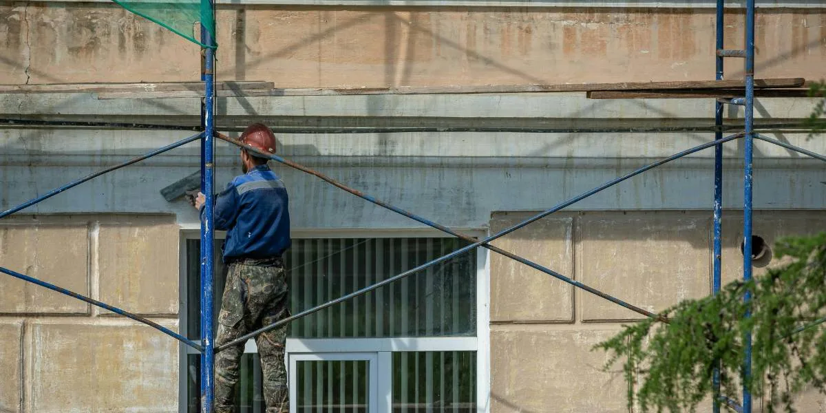 Ravalement de façade et humidité : diagnostiquer avant de rénover