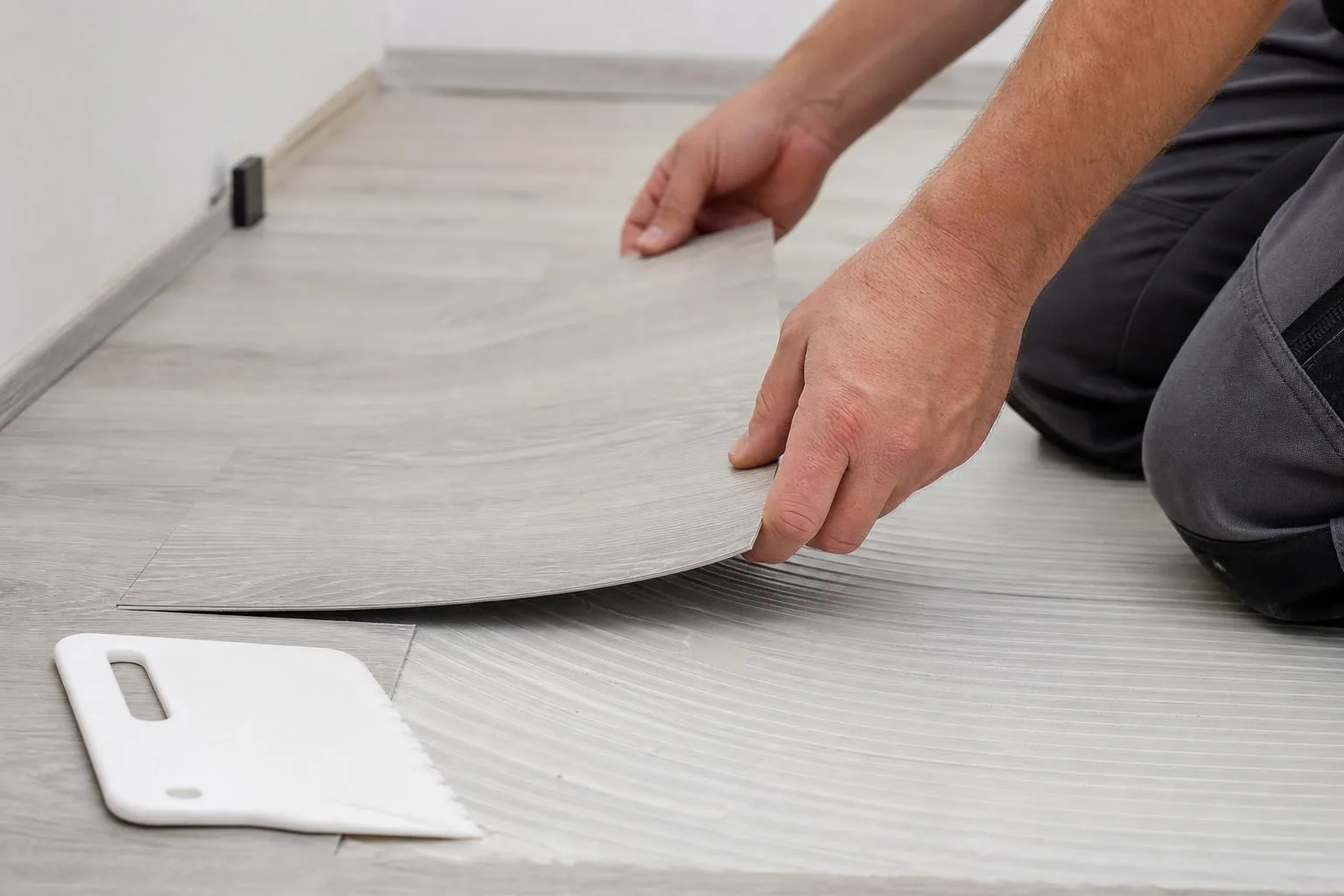 découvrez comment retirer facilement une lame de pvc adhésive sans l'endommager grâce à nos conseils pratiques et étapes détaillées.